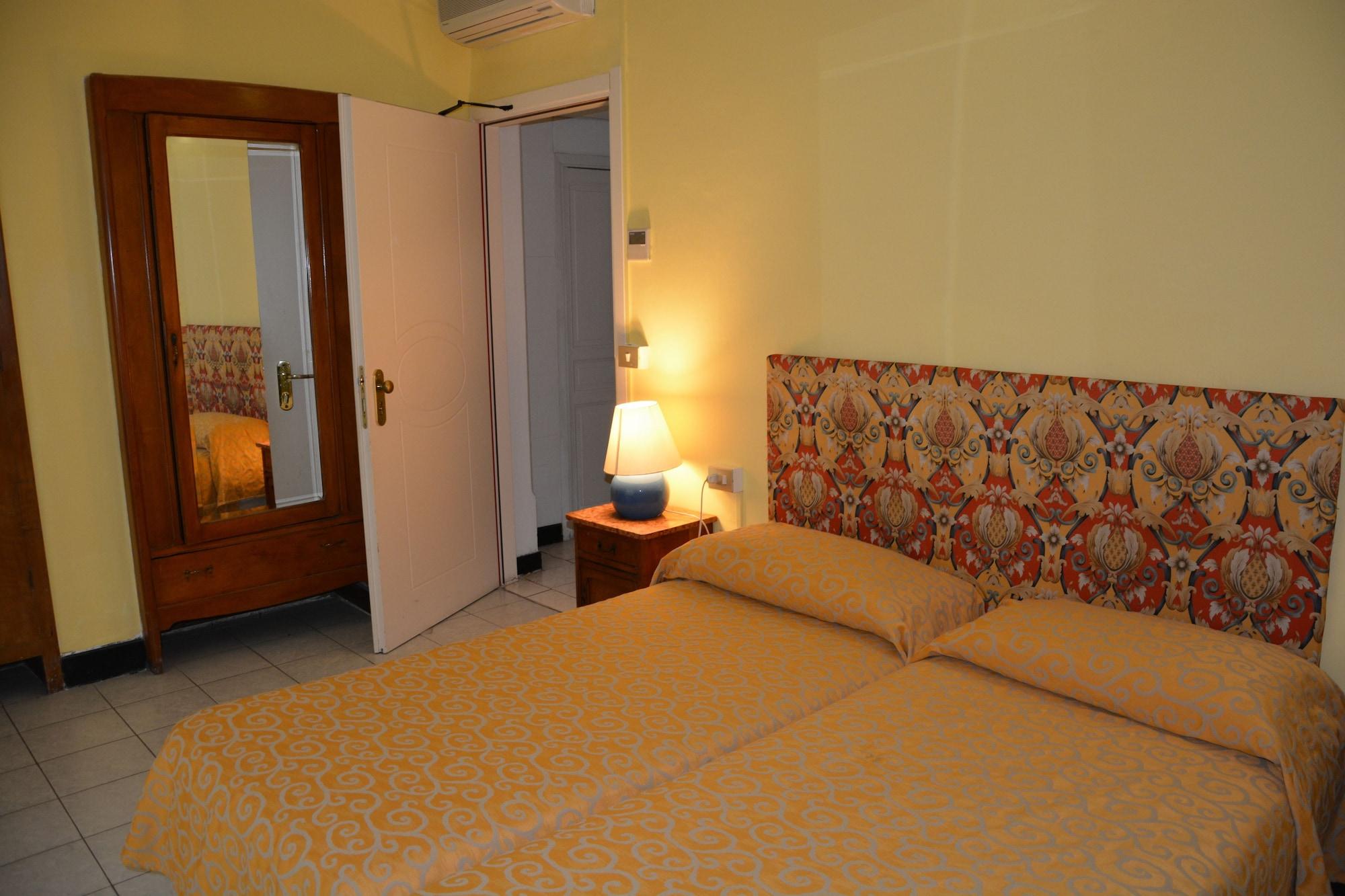 אלסיו Hotel Alfieri מראה חיצוני תמונה