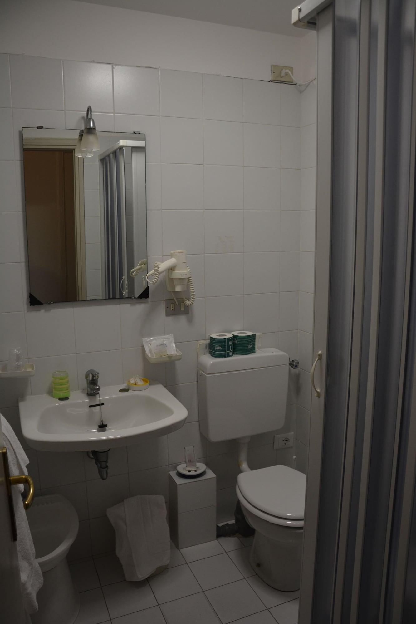 אלסיו Hotel Alfieri מראה חיצוני תמונה