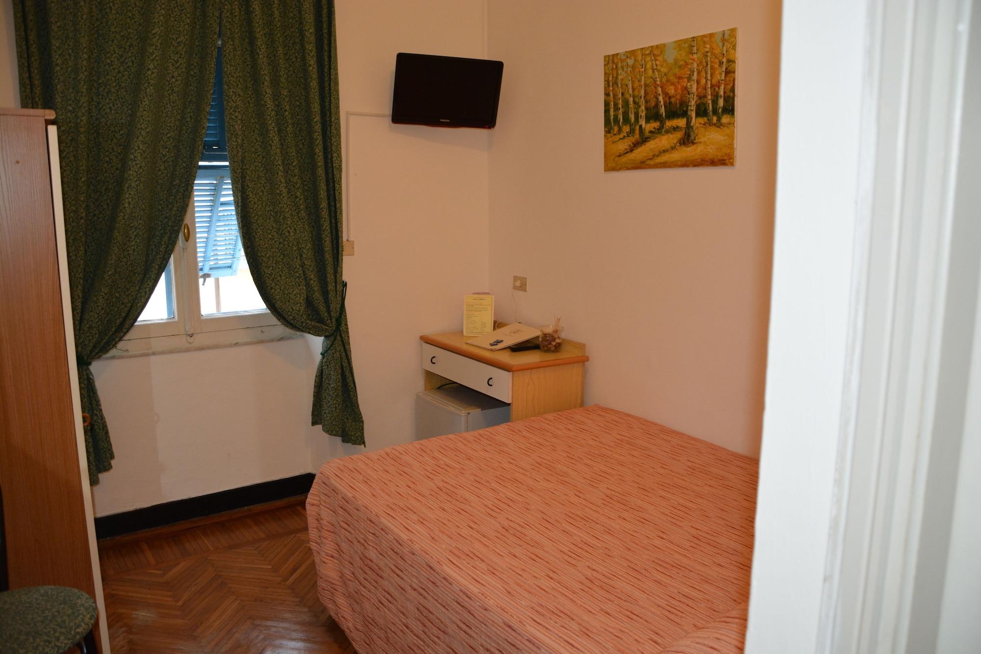 אלסיו Hotel Alfieri מראה חיצוני תמונה