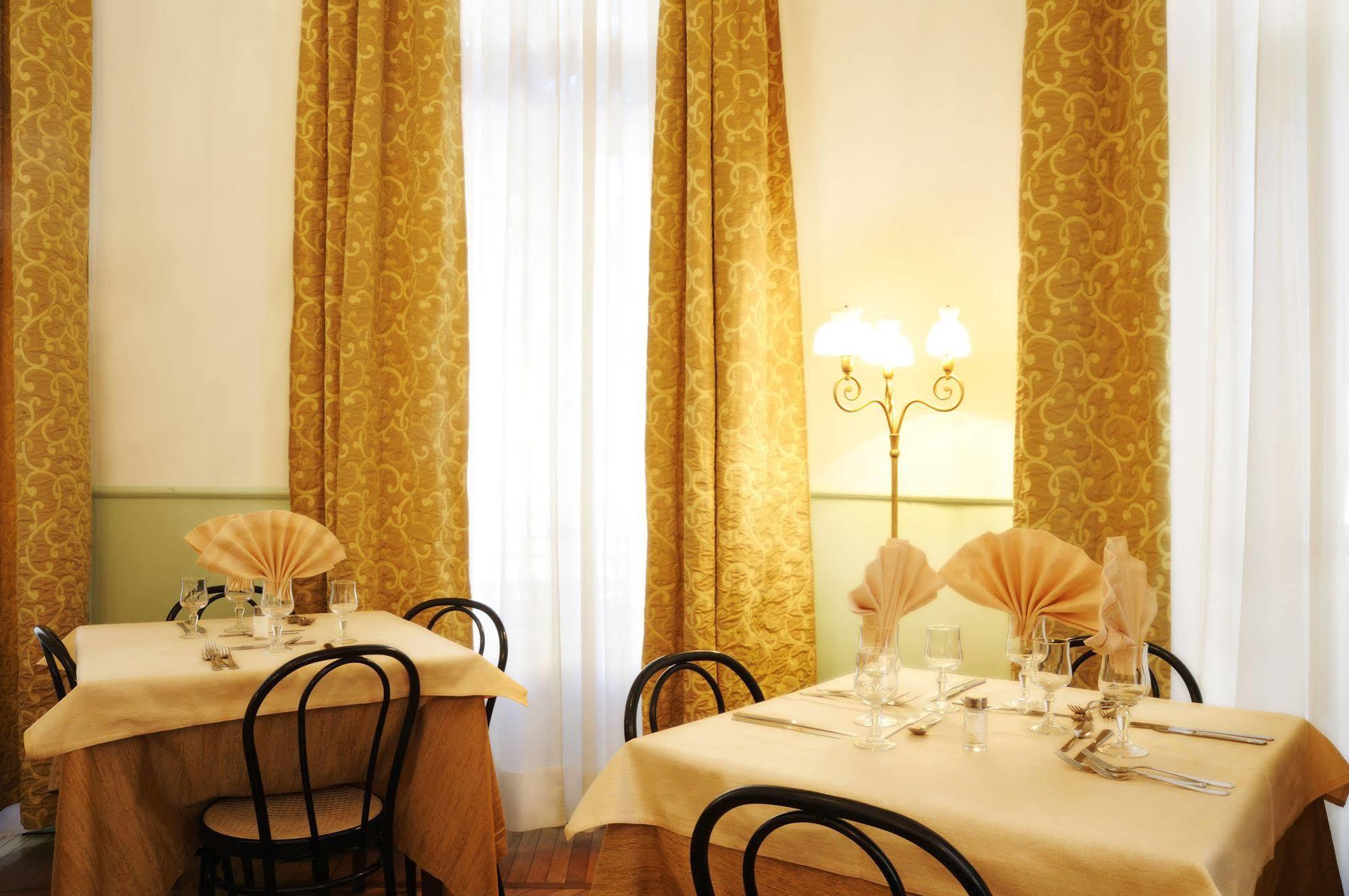 אלסיו Hotel Alfieri מראה חיצוני תמונה