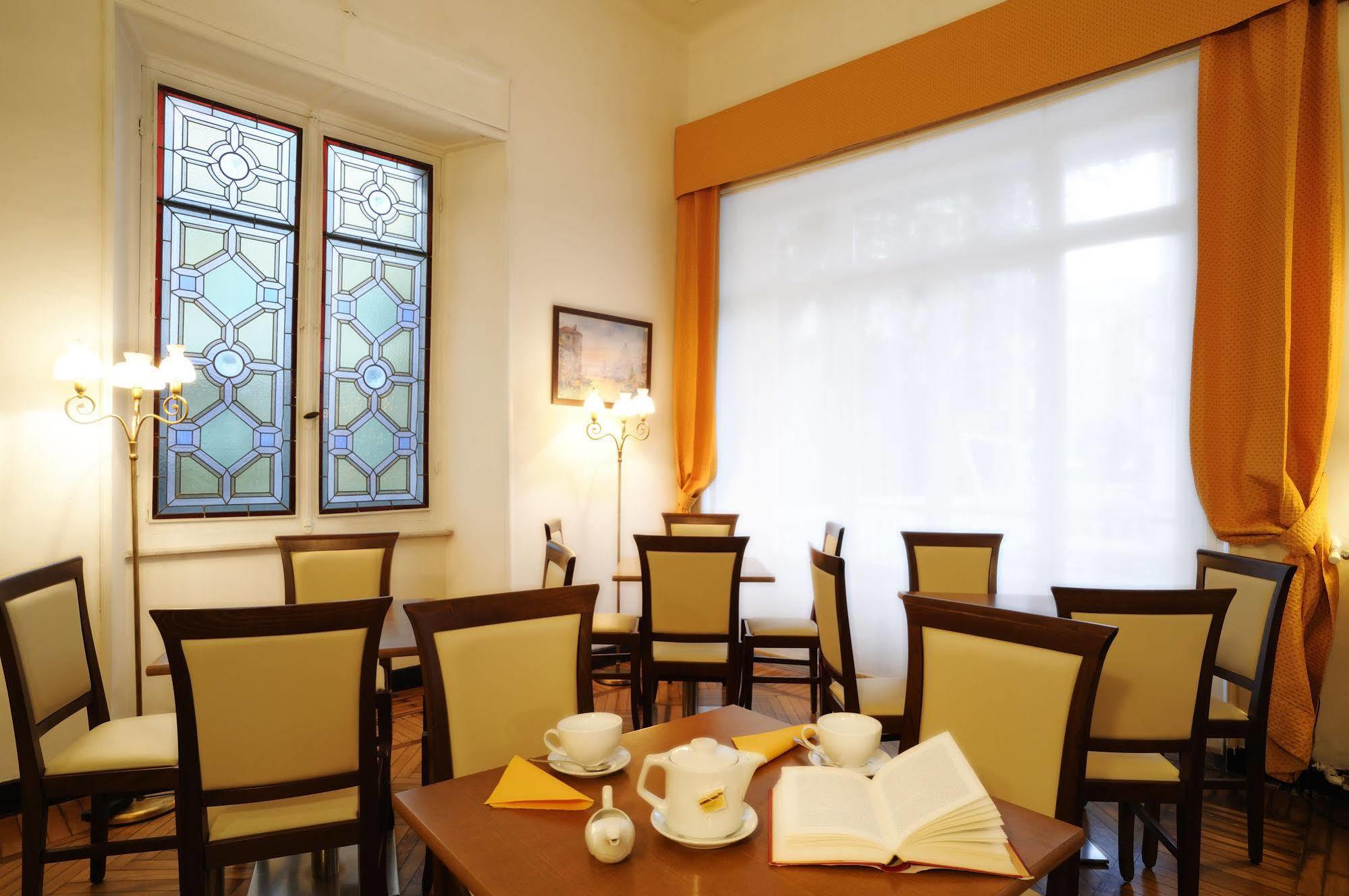 אלסיו Hotel Alfieri מראה חיצוני תמונה